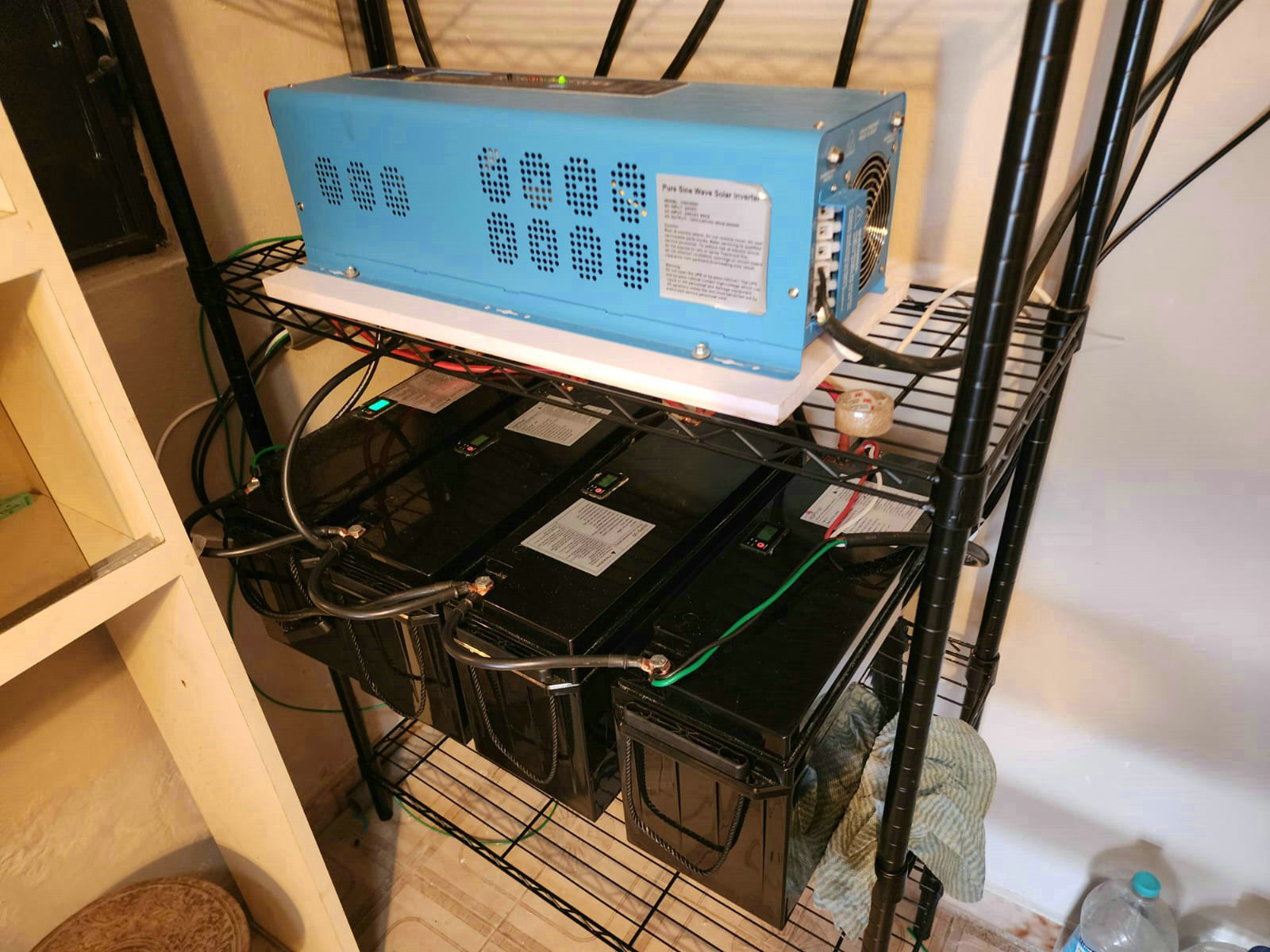 Low frequency inverter &amp; 4*1.28kwh lifepo4 batteries